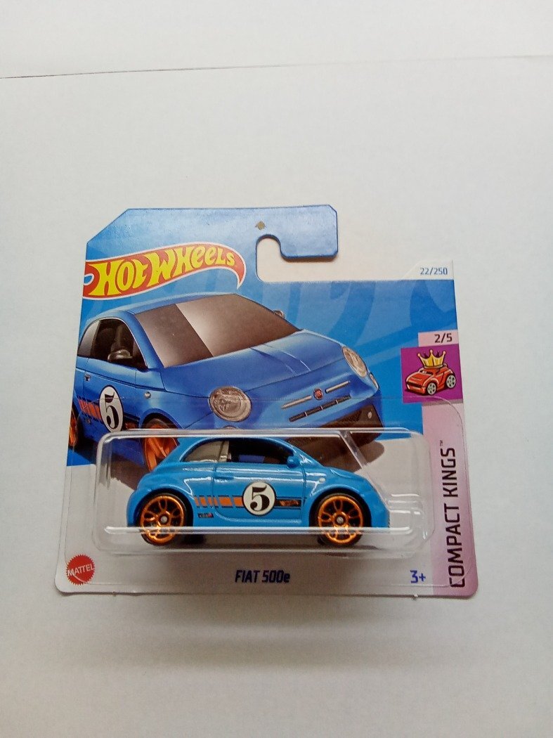 Hot wheels  Fiat 500 e