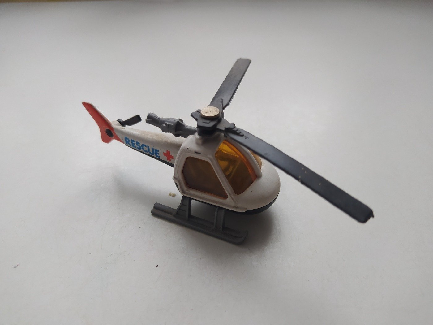 Matchbox  Rescue Helicopter 1:110