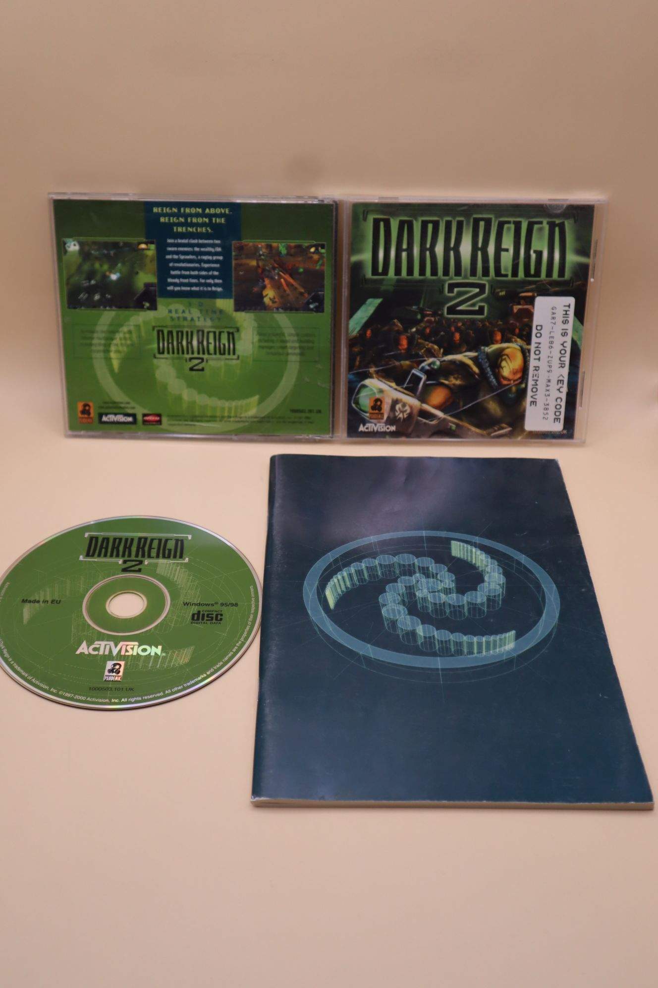 Dark Reign 2 + kézikönyv - PC
