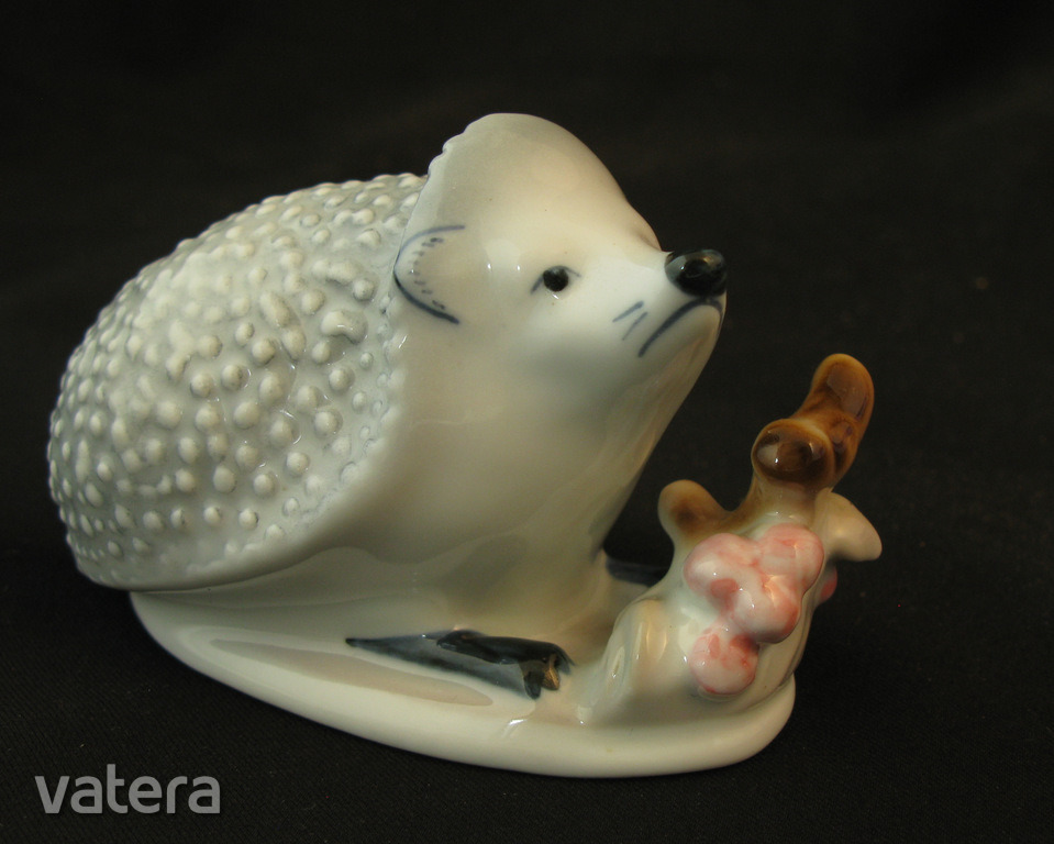 Zsolnay porcelán sün
