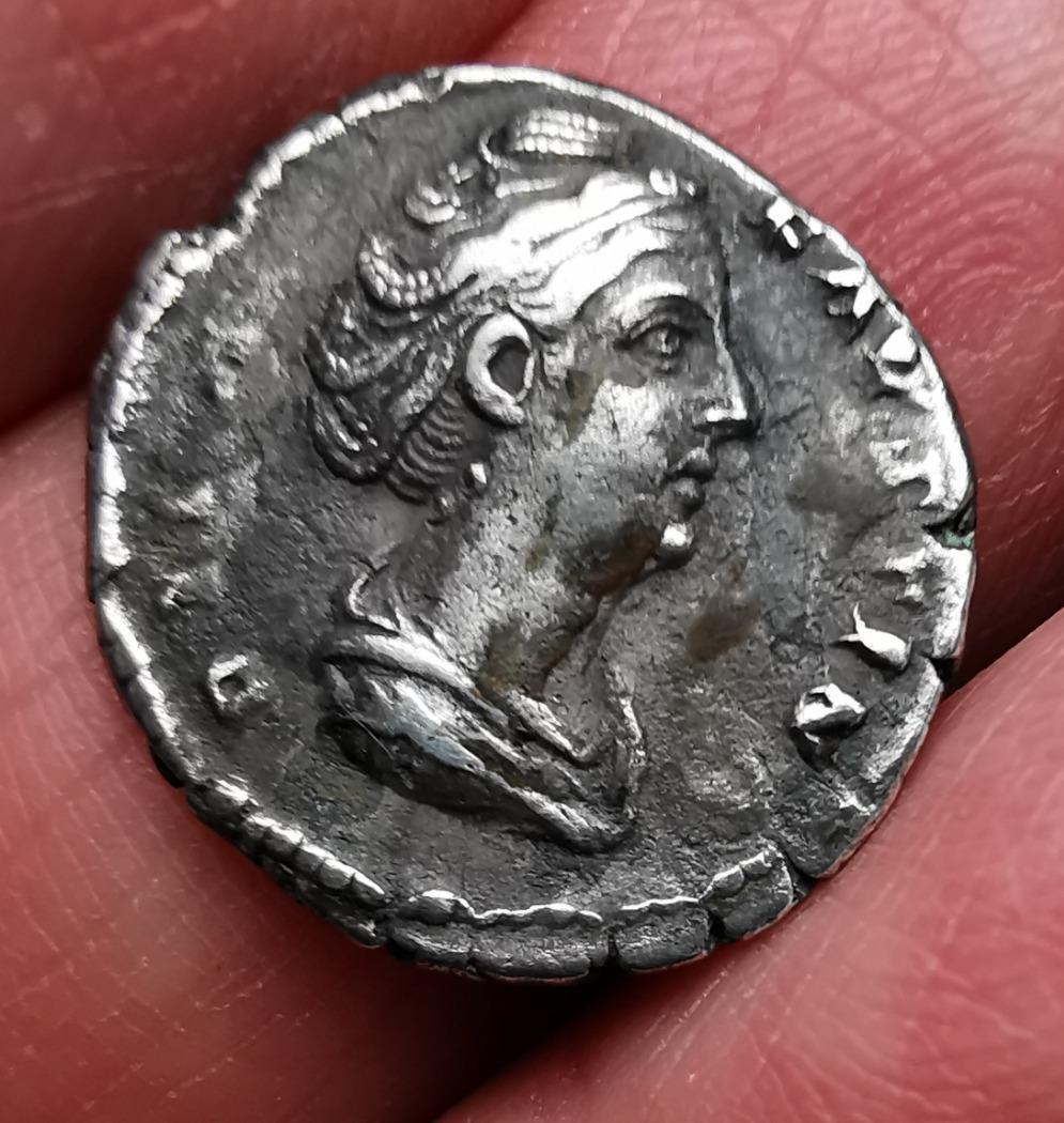FAUSTINA dénár DIVA FAUSTIA/AUGUSTA 3.12gr