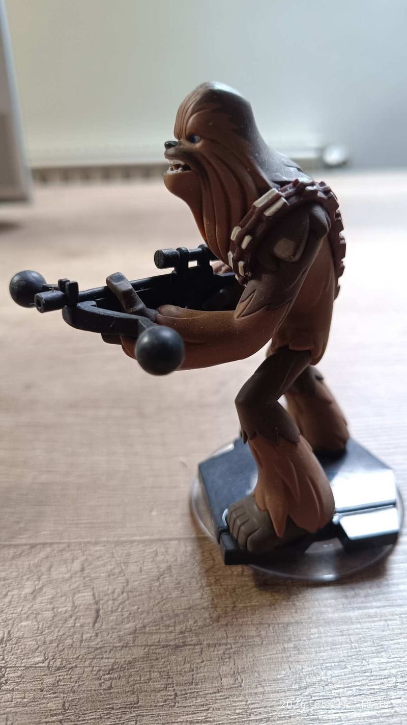 2db Skylanders és 1db Infinity figura